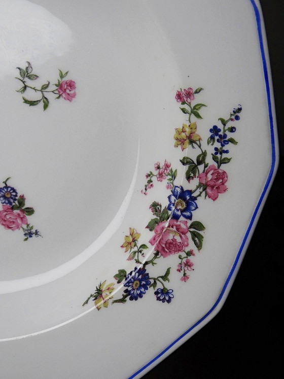 Image 1 of 28-piece Bernardaud Limoges porcelain dinner service with floral decoration, 1920s-1950s