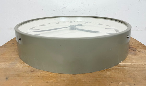 Image 1 of Large Grey Industrial Factory Wall Clock from Pragotron, 1960s