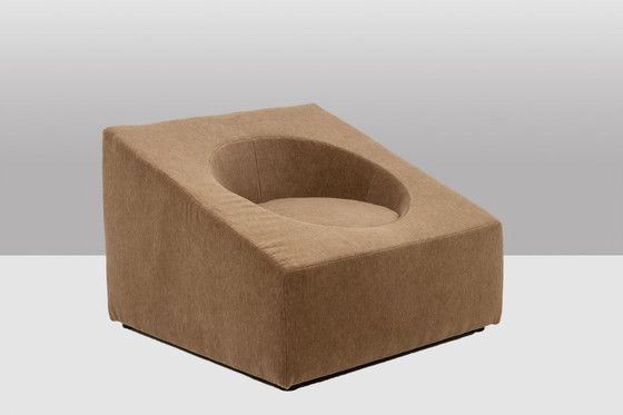 Image 1 of Pair of cubic armchairs in beige mohair fabric. Contemporary style.