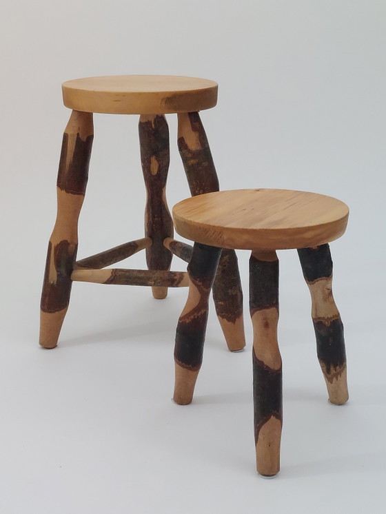 Pair of vintage mid-century hazelwood stools with carved bark decor – Footstools & poufs (photo 3 of 11)