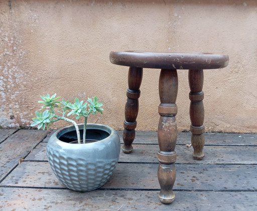 Ancien tabouret de berger en bois massif, tripode 1960