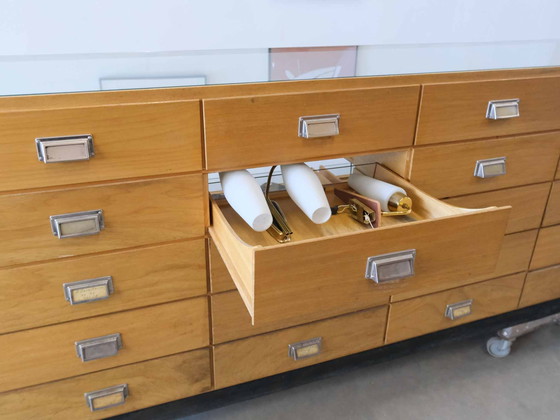 Image 1 of Vintage toonbank Boetiek