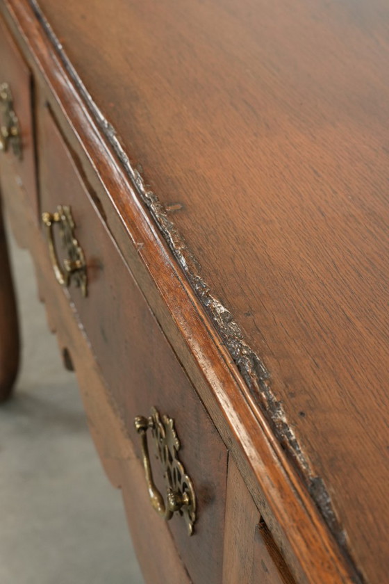 Image 1 of Antique English sideboard from the 18th century made of oak