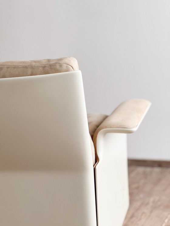 Image 1 of Mid-Century Modern Lounge Chair in Fiber Glass and Suede by Dieter Rams for Vitsoe, Germany, 1960s