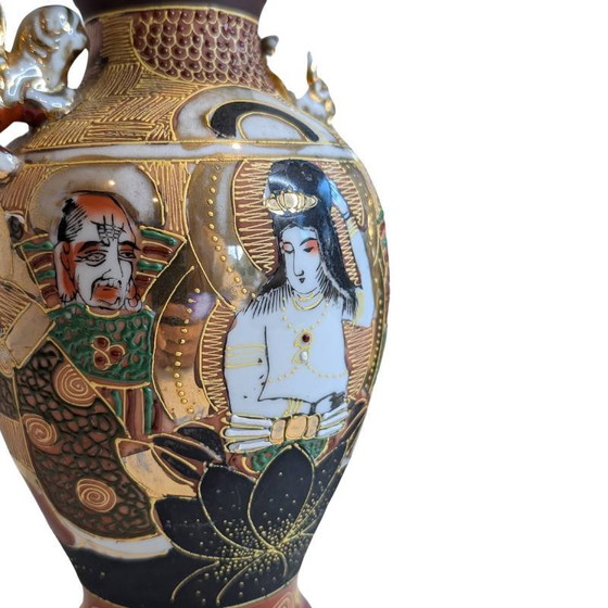 Juego de dos Jarrones estilo Satsuma con decoraciones pintadas a mano – Japón, circa 1900 – Ceramic (photo 6 of 9)