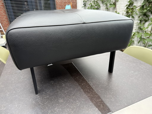 Montel Hocker | Poef | Zwart Leer – hockers en poefs, Leather (photo 2 of 11)