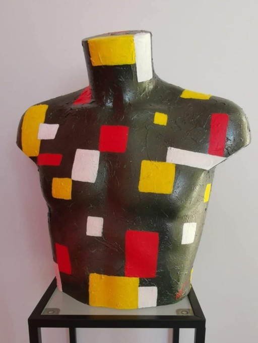 Men's torso