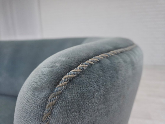 Image 1 of Divano curvo danese a 2 posti, anni '70, rivestimento in velluto blu.