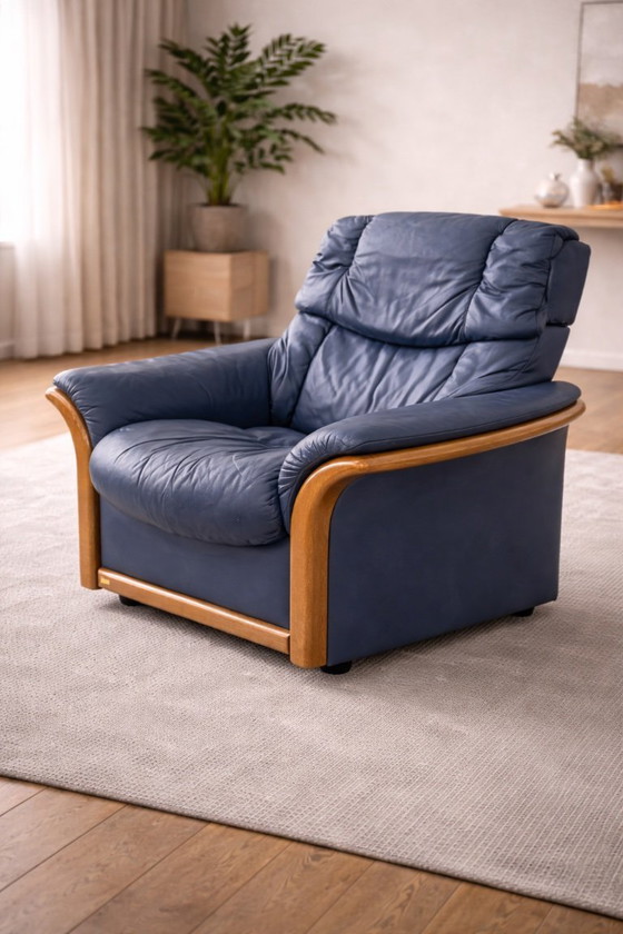 Image 1 of Ekornes Stressless — Lot de 4 fauteuils pivotants réglables — Cuir bleu et hêtre