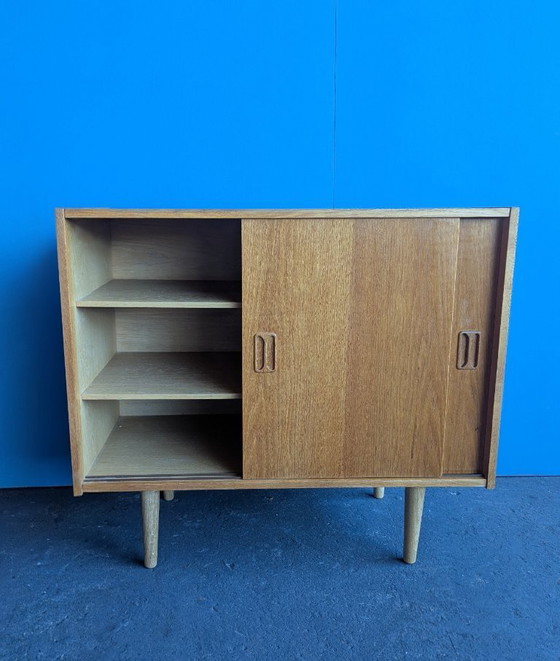 Image 1 of Mobiletto danese vintage con ante scorrevoli