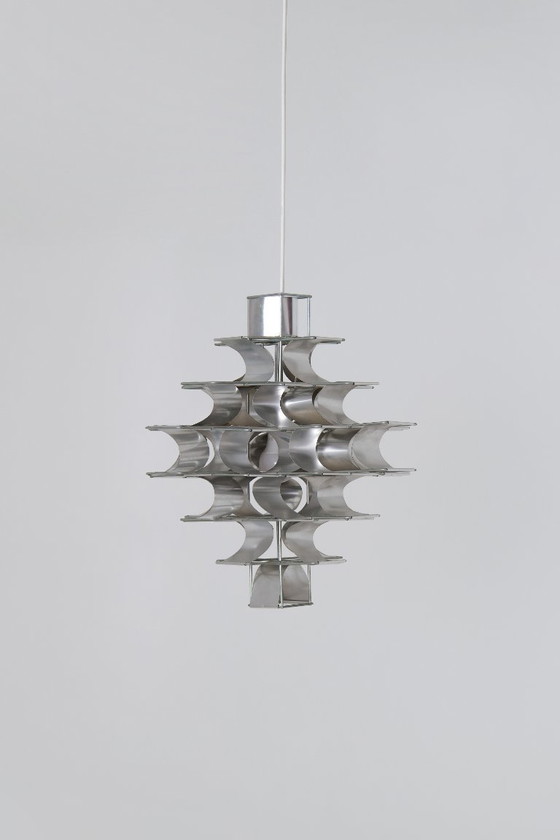 Cassiopée 7-Tier Pendant Light - Max Sauze – Pendant lamps, Aluminium (photo 8 of 13)