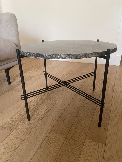 Gubi - Table basse TS D55