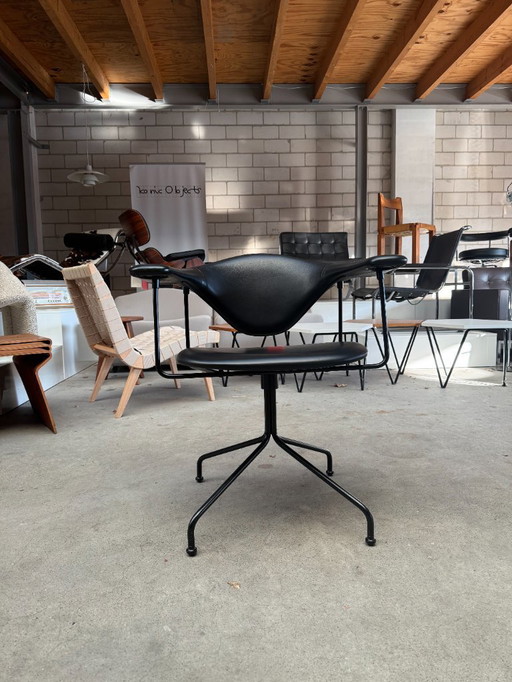 Gubi Masculo meeting chair leer (set a 6)