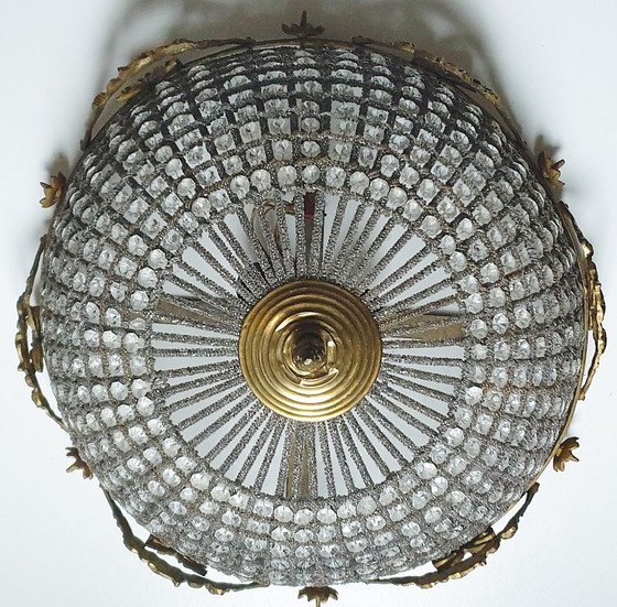 Very large (50 cm) vintage crystal ceiling light with rosettes and garlands, Brass, Transparent (photo 8 of 18)