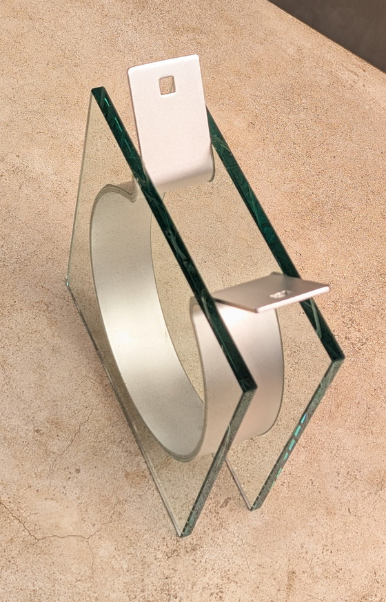 Image 1 of Peter Hewitt voor Moma / Bauhaus Vaas