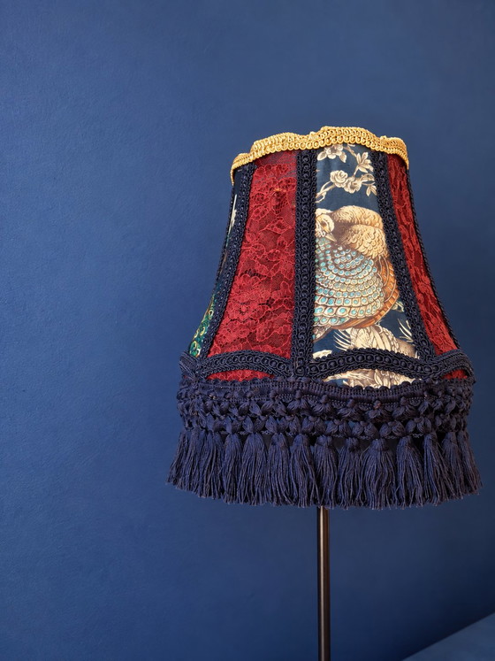 Abat-jour Fait Main en Velours et Dentelle 25 × 25 Cm Style Vintage/Classique, Suspendu/Sur Pied – handgemaakt (photo 6 of 6)