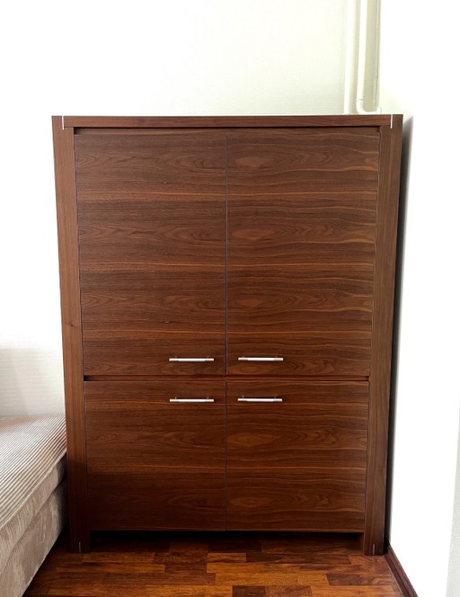 Aufbewahrungsschrank / Buffetschrank – gebeizter Nussbaum