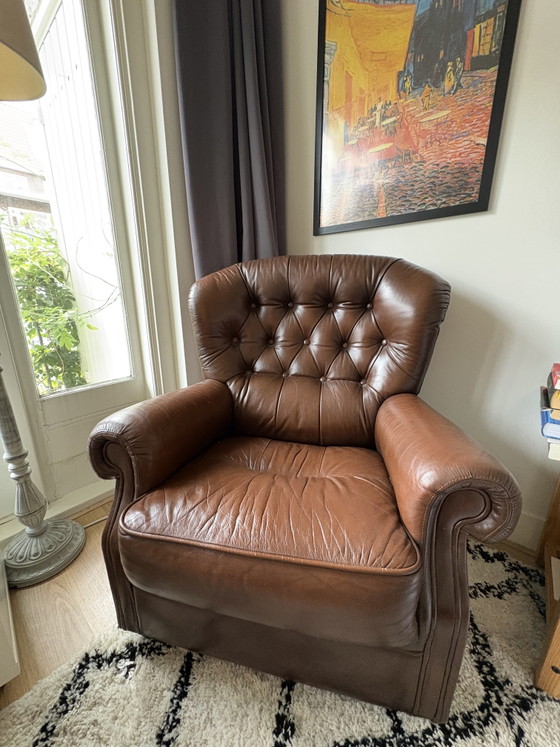 Vintage Armchair - Chesterfield Style – Leather, Wood (photo 3 of 12)