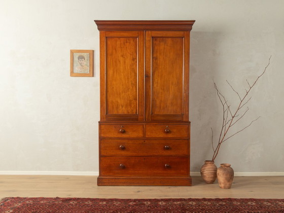 Image 1 of Linnenkast uit de jaren 1840, vintage