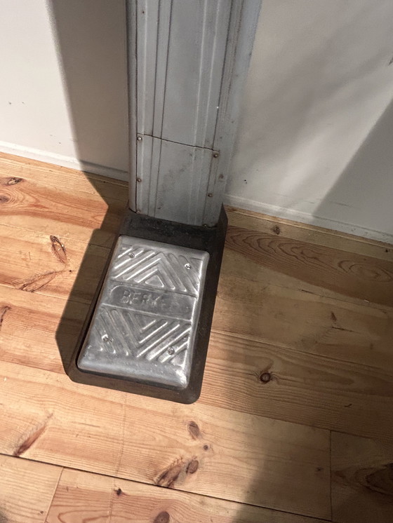 Image 1 of Berkel Wiegestation 1969 Stadtmobiliar