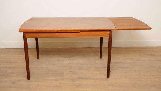 Image 1 of Vintage dining table | Extendable | Teak | Boat model