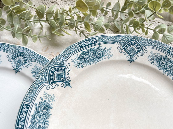 Image 1 of 7 piatti in pietra di ferro blu Onnaing + 7 piccoli piatti in porcellana di Limoges spaiati