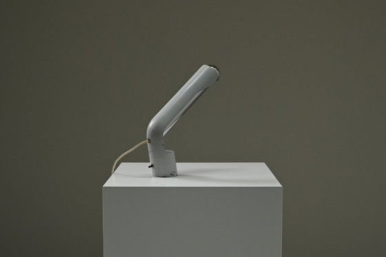 Image 1 of Lampada da tavolo Pugno di Richard Carruthers per Fontana Arte, Italia anni '70.