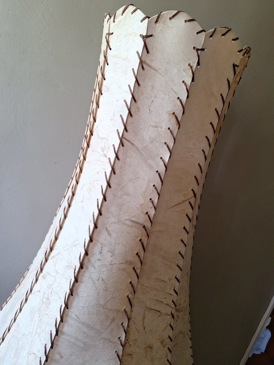 Image 1 of XL Paralume in pelle del Medioevo per lampada da terra, 73 cm