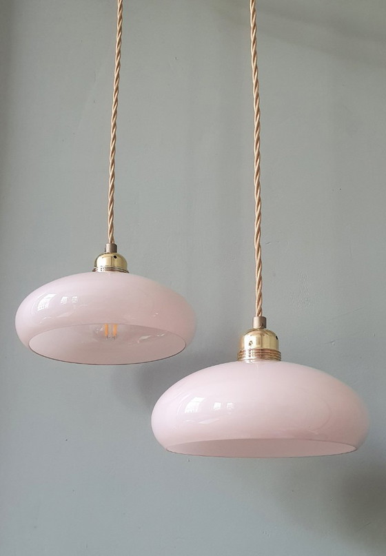 Image 1 of Set di 2 lampade a sospensione Art Deco vintage in opalino rosa pastello