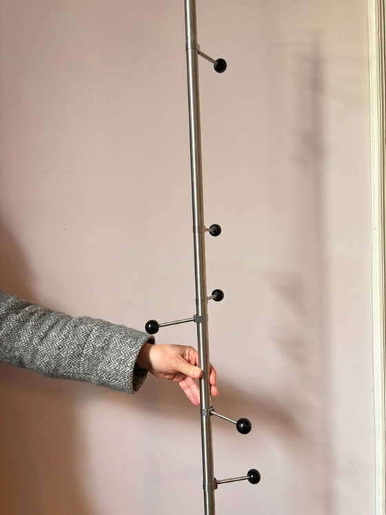 Image 1 of Slanke uitschuif kapstok - design