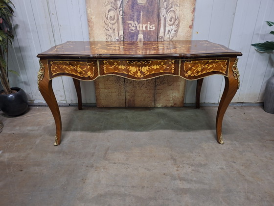 Image 1 of Classic Italian writing desk, bureau, desk, light signs of use, dimensions: 160x80cm and 85cm high.