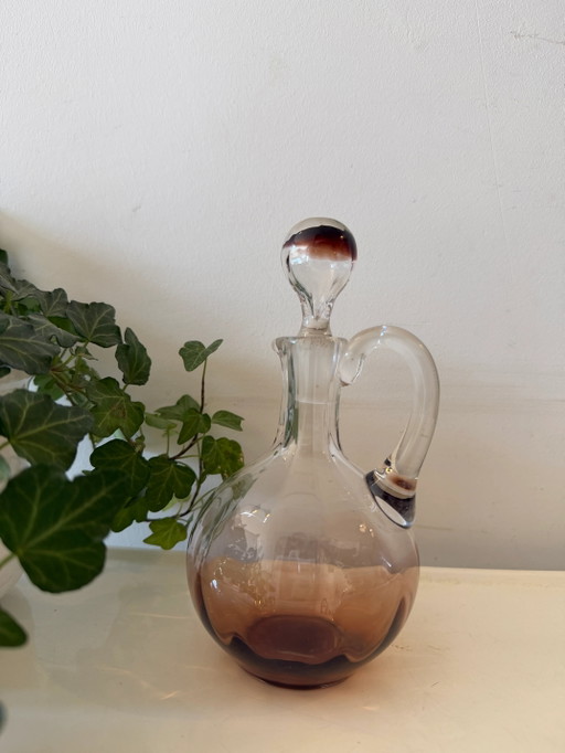 Glass carafe with amethyst details