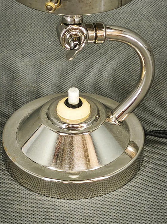 Lámpara de mesa Bauhaus de níquel y cristal opalino de los años 30, Checoslovaquia – Lámparas de mesa, Metal (photo 7 of 10)