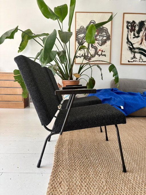 Twee Gispen stoeltjes 1407, nieuw gestoffeerd (Kvadrat) – fauteuils, Wool (photo 2 of 5)