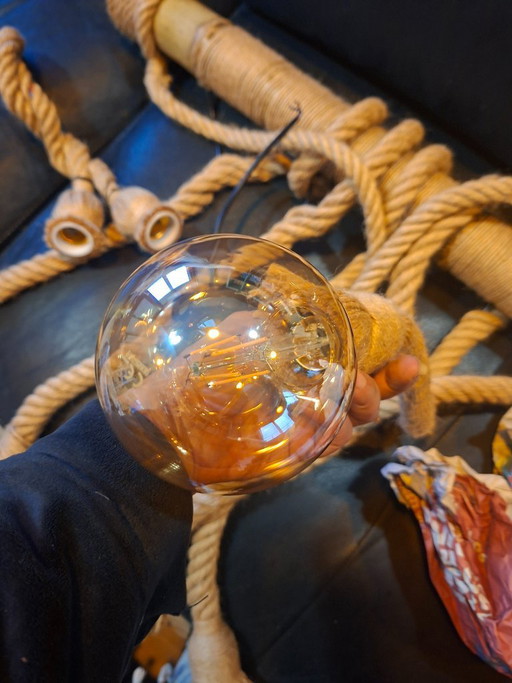 Suspension en corde avec 6 ampoules + petite lampe en corde offerte