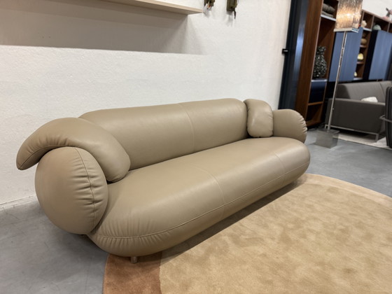 Image 1 of Leolux Pulla Bank 3.5 Seater Negev Seco Leather 270