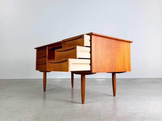 Image 1 of Original Midcentury Schreibtisch Falster Svend Å. Madsen Teak