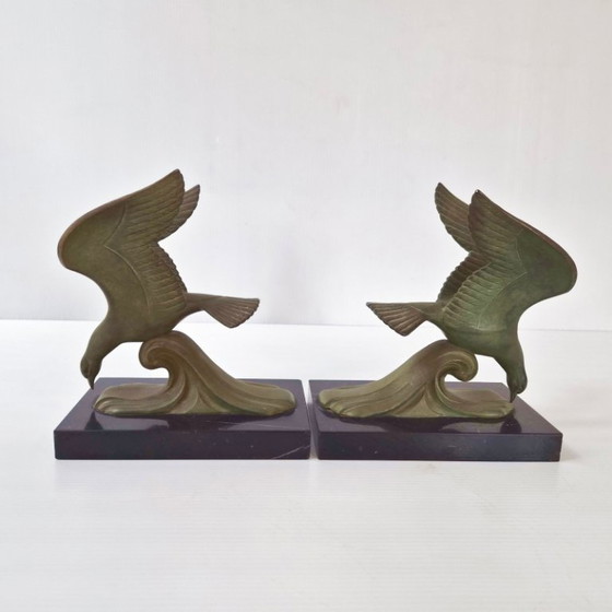 Image 1 of PAIRE DE SERRE-LIVRES VINTAGE 1950 MOUETTE SUR LA VAGUE EN MARBRE & METAL 50S