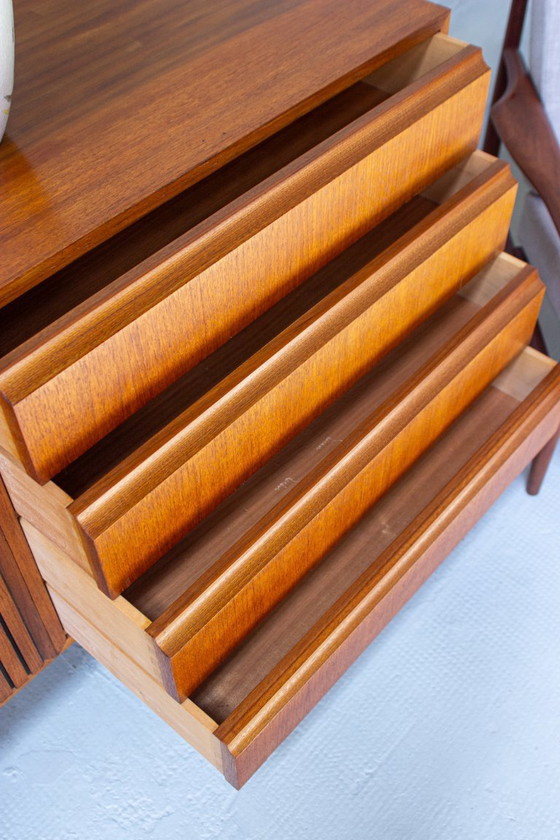 Image 1 of Credenza/cassettiera vintage in teak, stile danese di metà secolo, anni '60.