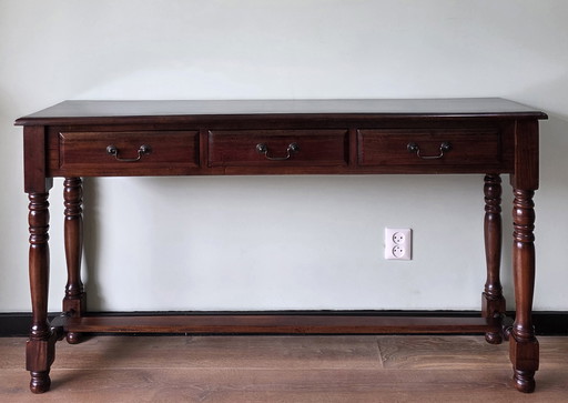 Engelse mahonie sidetable met 3 laden