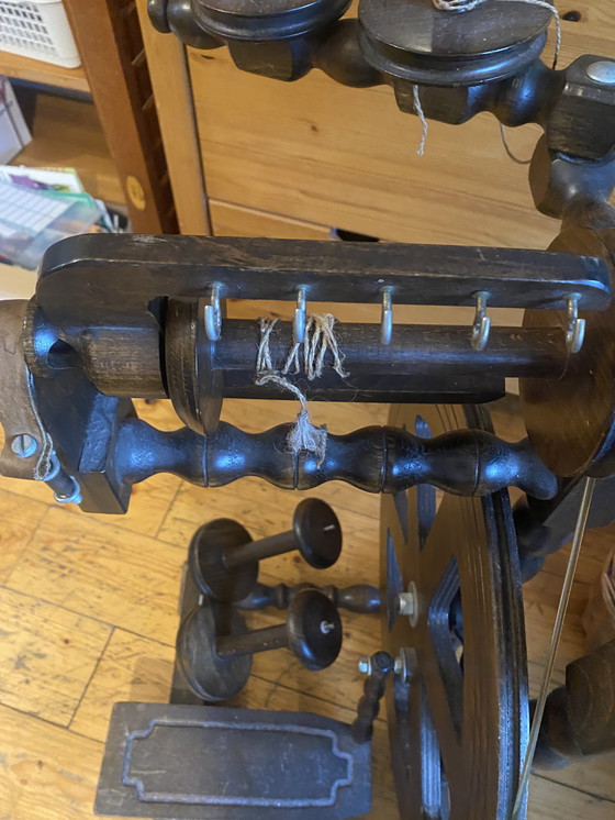 Image 1 of Spinnewiel