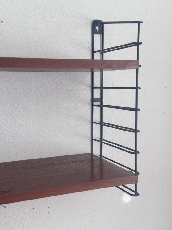 Image 1 of Portaoggetti da parete vintage in teak Tomodo