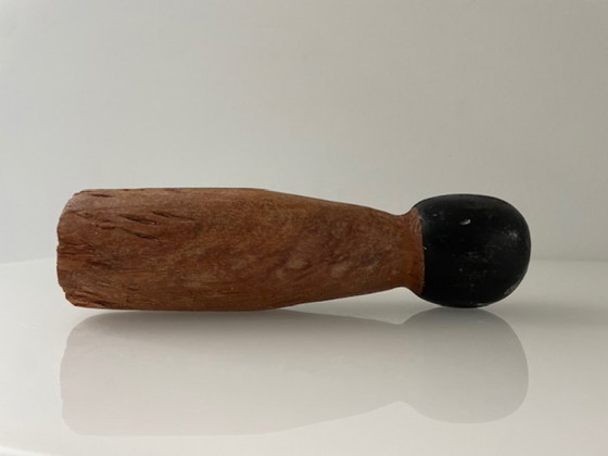 Image 1 of Figurine vintage en bois sculpté, de style primitif et expressif