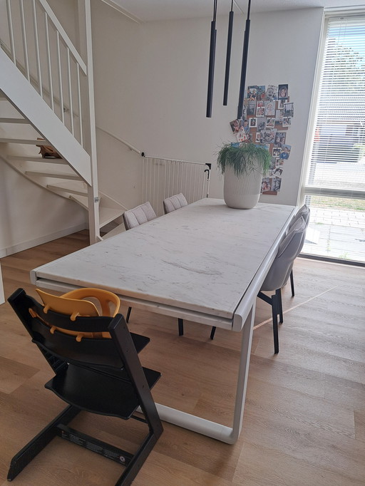 Kettal Bitta Table à manger extensible (Marbre)