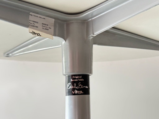 vitra Eames Contract design tafel Ø80cm
