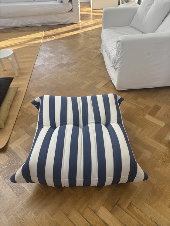 Image 1 of Pouf Togo Ligne Roset