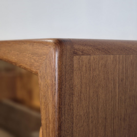 Image 1 of Buffet suspendu vintage danois Dyrlund des années 1960, meuble vitrine mural