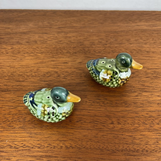 Image 1 of Vintage Keramisch Eend Peper en Zoutstel
