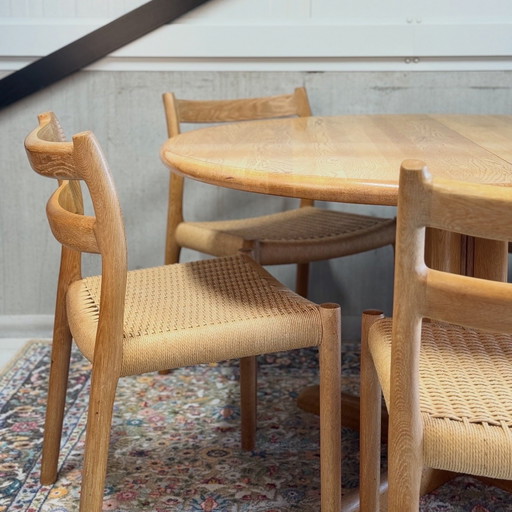 Ensemble de salle à manger Niels Otto Møller - modèle 84 chaises 4+1