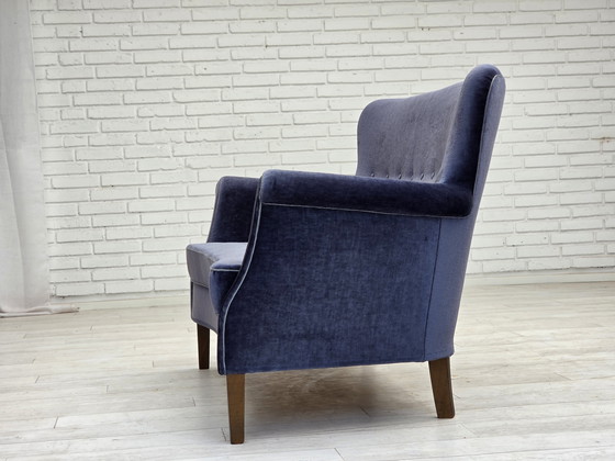 Image 1 of Sofá danés de 2 plazas de los años 60, terciopelo azul original para muebles, patas de madera de haya